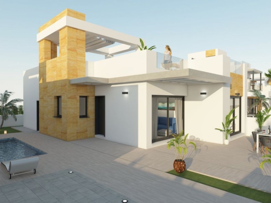 3 Bedroom 2 Bathroom Villa in Torrevieja