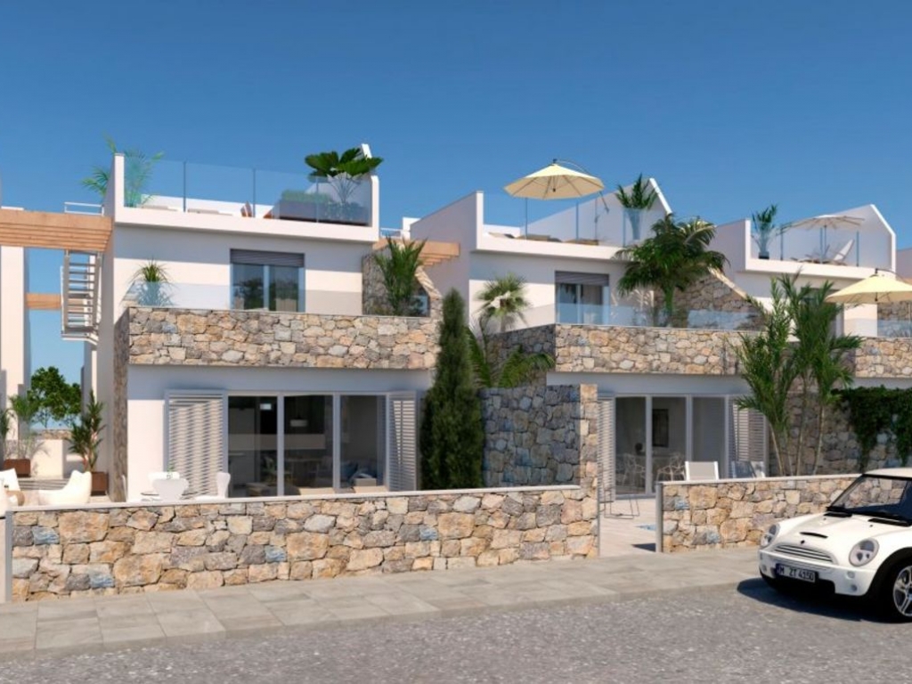 3 Bedroom 2 Bathroom Villa in Los Alcazares