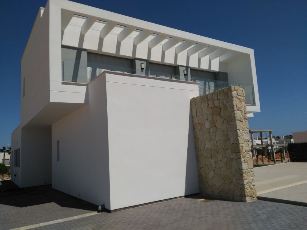 4 Bedroom 3 Bathroom Villa in Los Montesinos