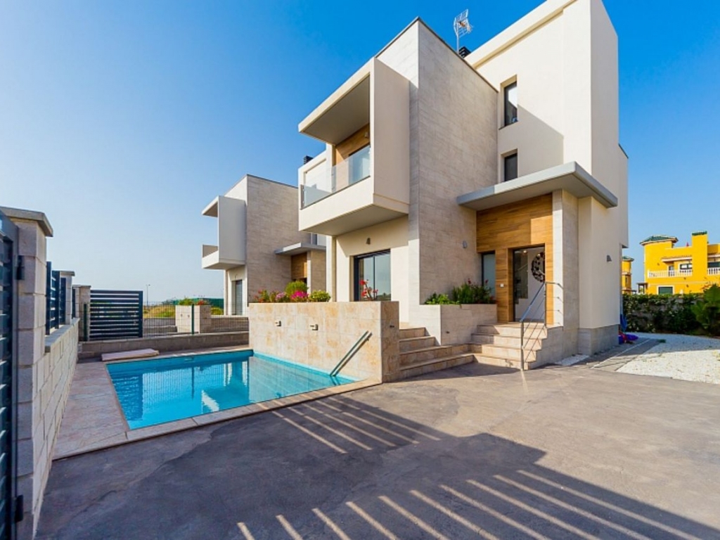 3 Bedroom 2 Bathroom Villa in Rojales