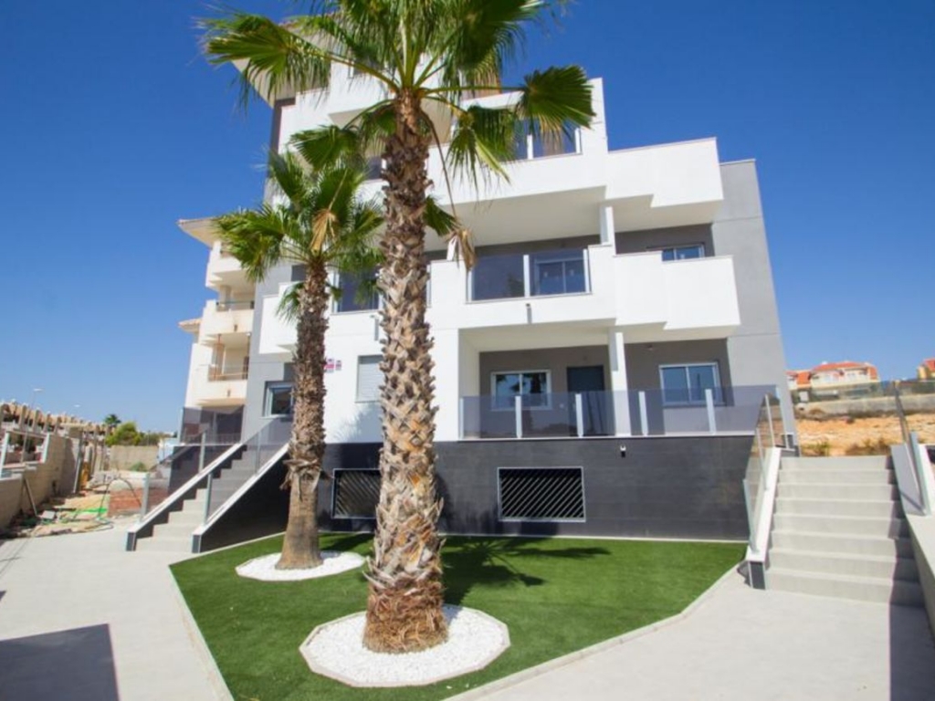 1 Bedroom 1 Bathroom Apartment in Villamartin